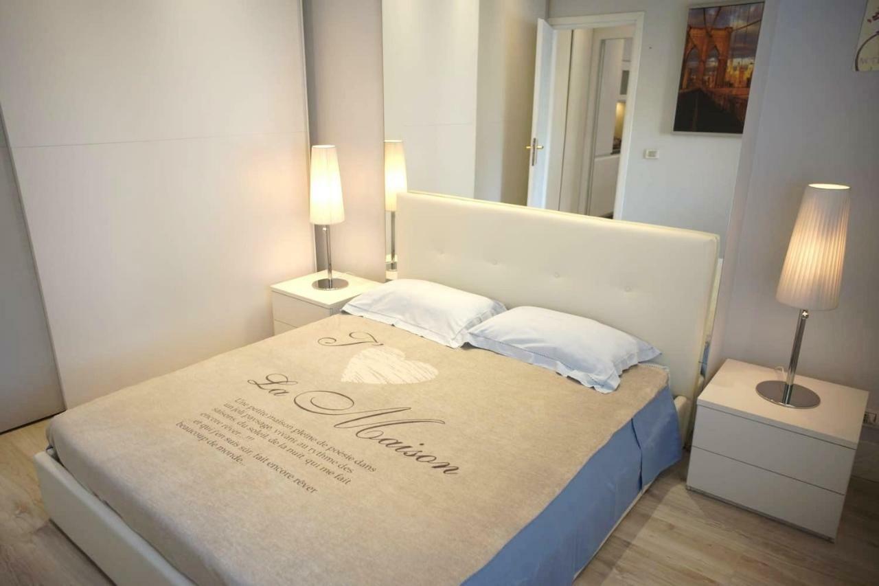 Metro A Modern Apartment Roma Exterior foto